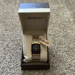 ARMITRON Watch NWT Gold Link Black Face